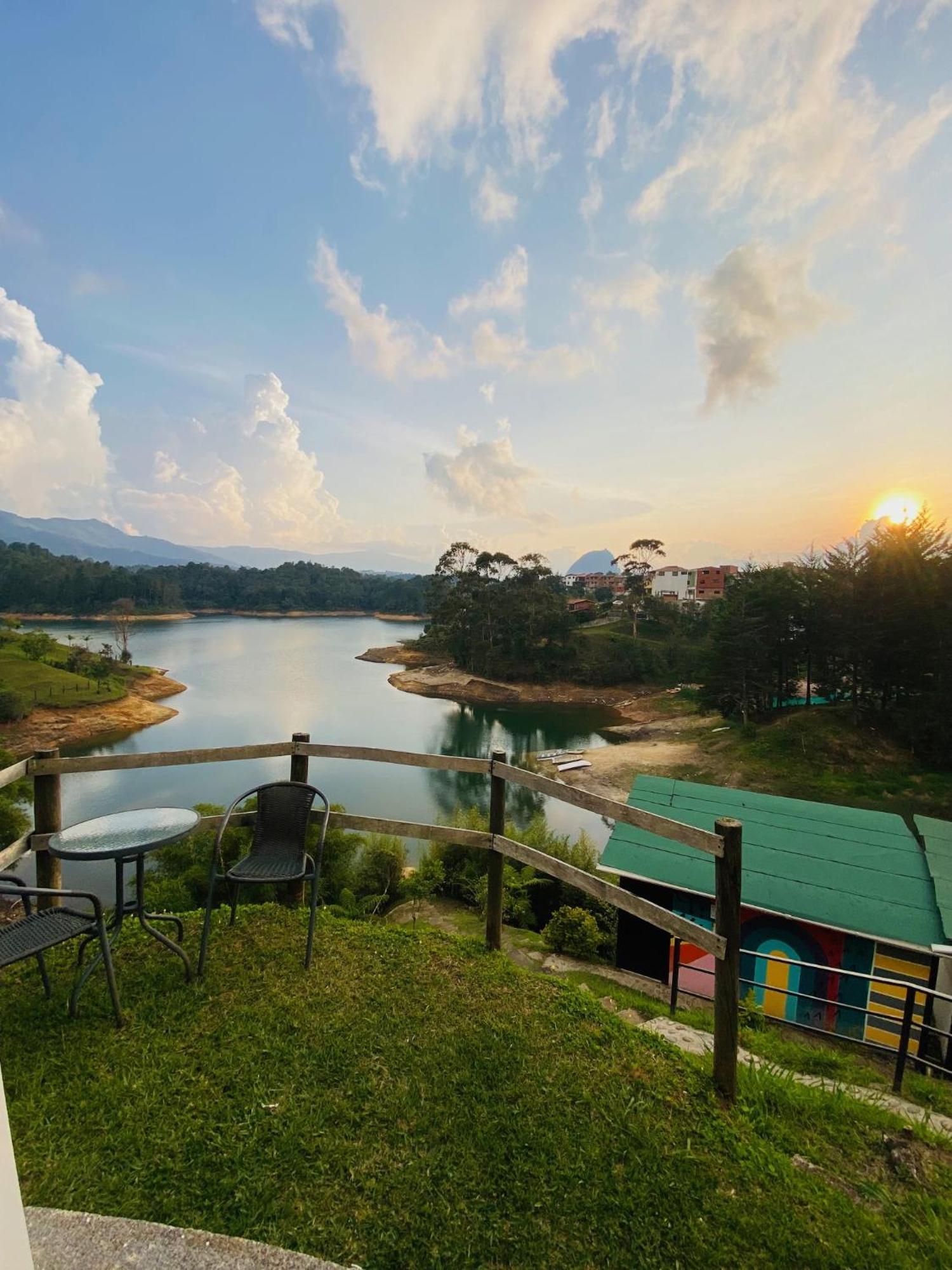Hotel La Madriguera Guatapé Exteriér fotografie